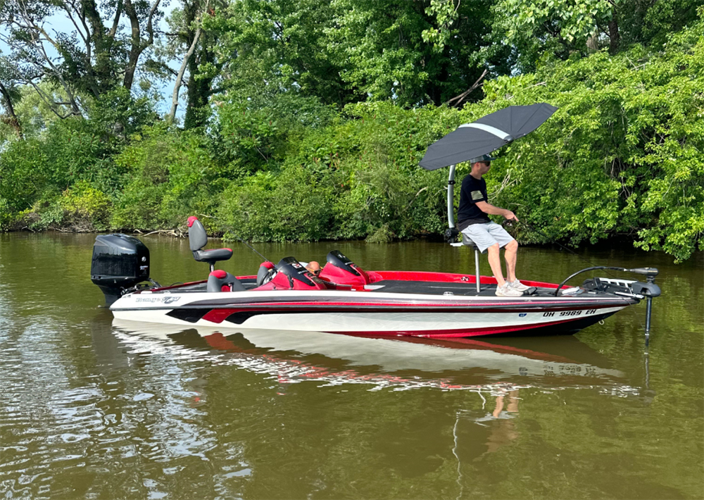 Finally! Easy-to-use boat shade for bass boats! Featured: ShadeFin