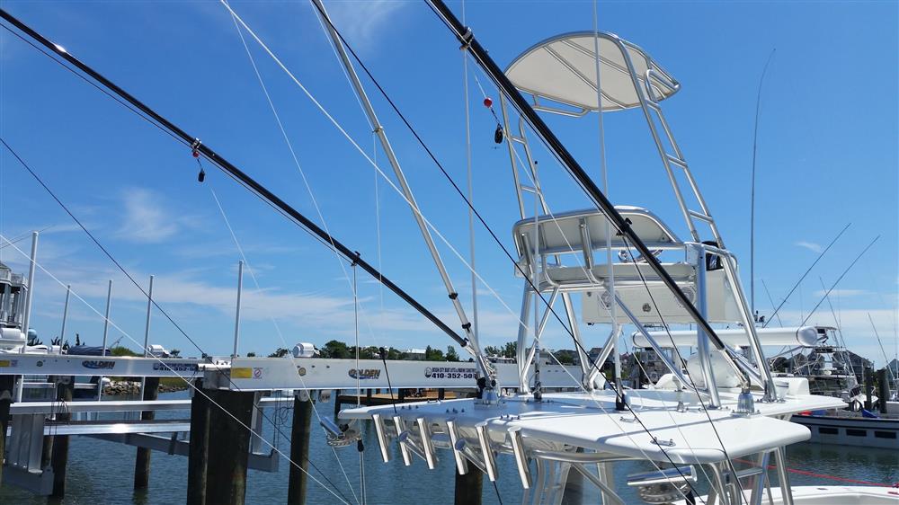 Mounting outriggers to t-top - The Hull Truth - Boating and